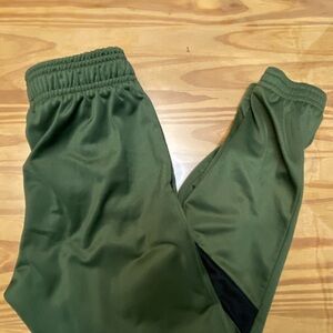 Olive Green Kids Jogger Pants M